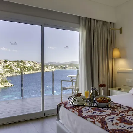Отель Coronado Thalasso & 5*