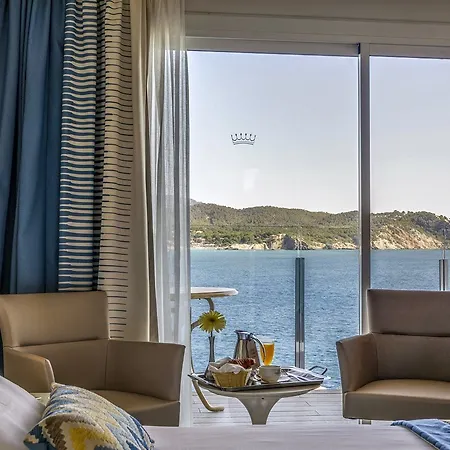 Coronado Thalasso & Отель Пегера