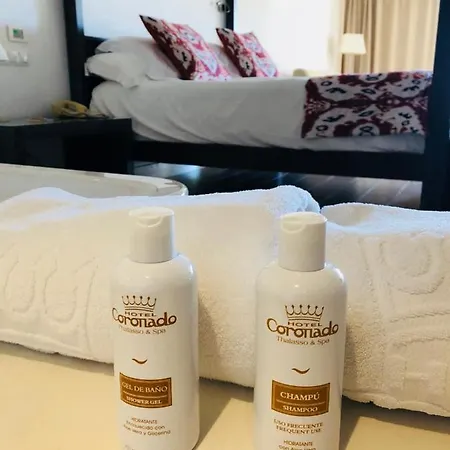 ホテル Coronado Thalasso & パゲラ