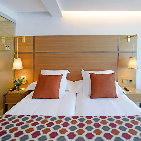 Coronado Thalasso & Готель Пагера