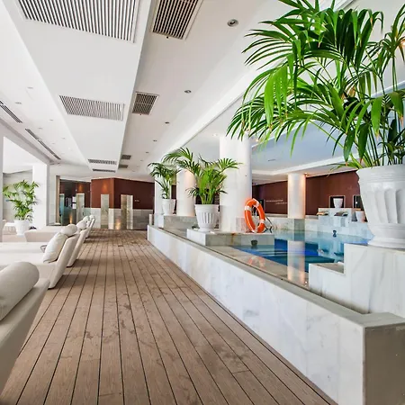 ホテル Coronado Thalasso &
