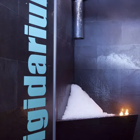 Готель Coronado Thalasso & Пагера