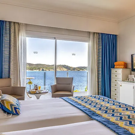 Coronado Thalasso & Готель