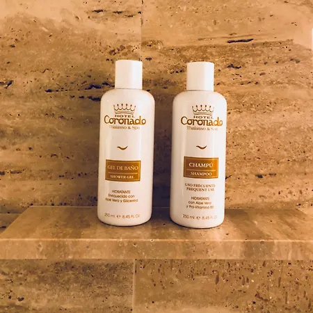 ホテル Coronado Thalasso & パゲラ