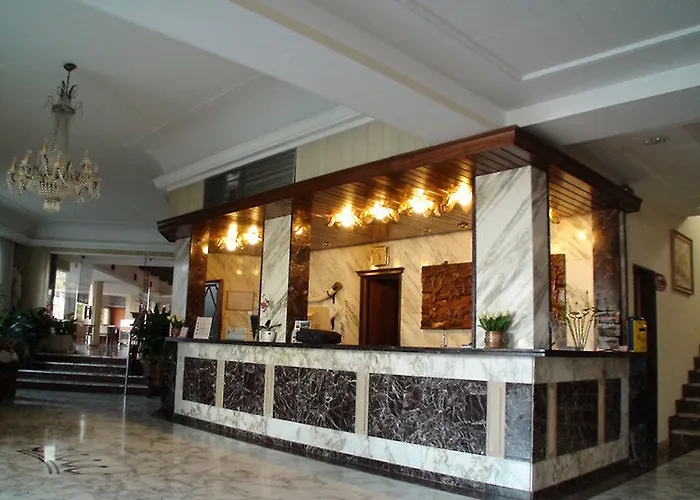 Готель Coronado Thalasso & Пагера