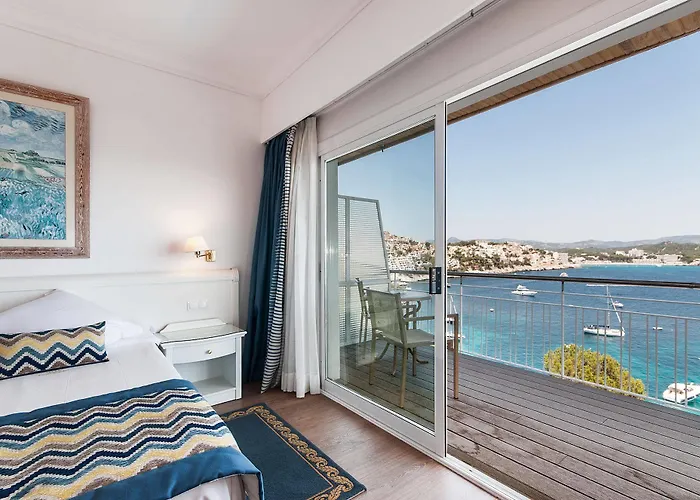 Готель Coronado Thalasso & 5*