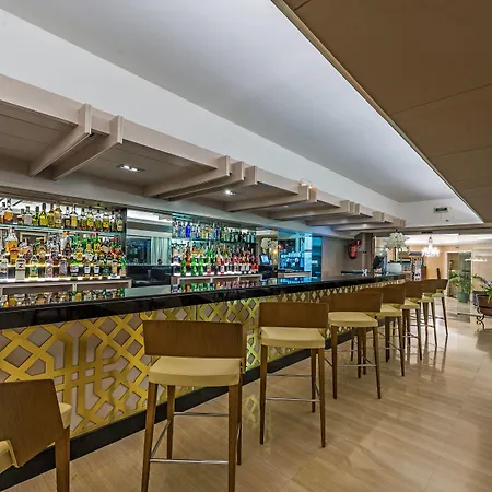 Coronado Thalasso & فندق